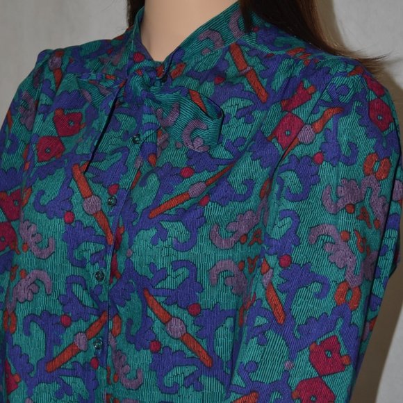 COUNTRY CASUALS PURE NEW WOOL GREEN , PURPLE , RED SKIRT SET SIZE 10 / 12/ 34 - Picture 4 of 11